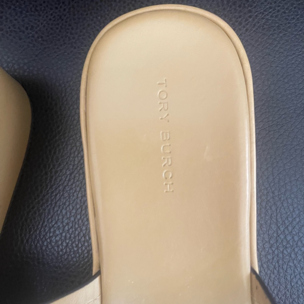 NEW Tory Burch Miller Leather Logo Wedge Thong Sandals $250 - Picture 10 of 11